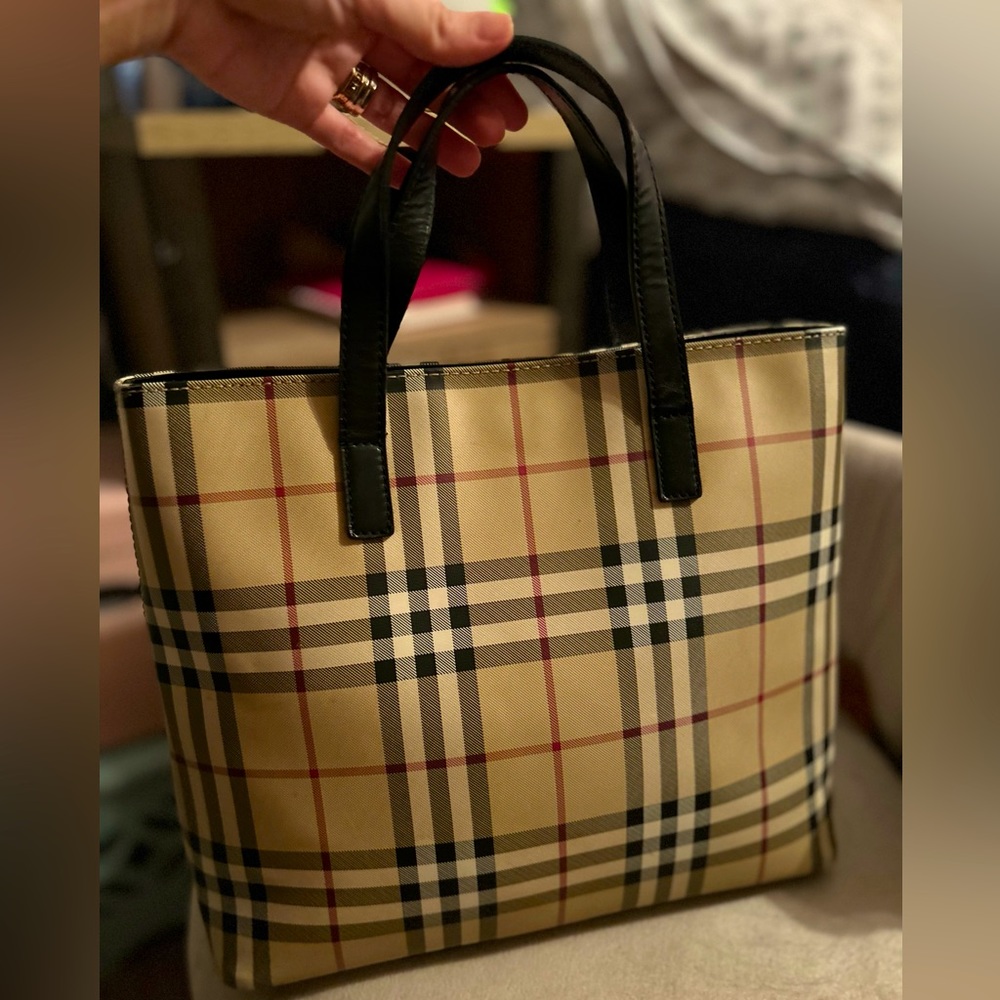 Burberry Medium Hand bag